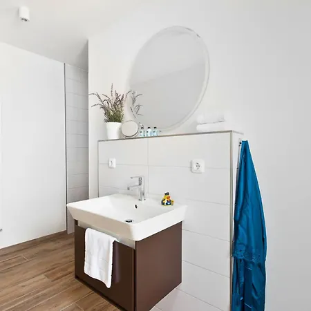 Shell 65 - On-suite Ohne Kueche In *