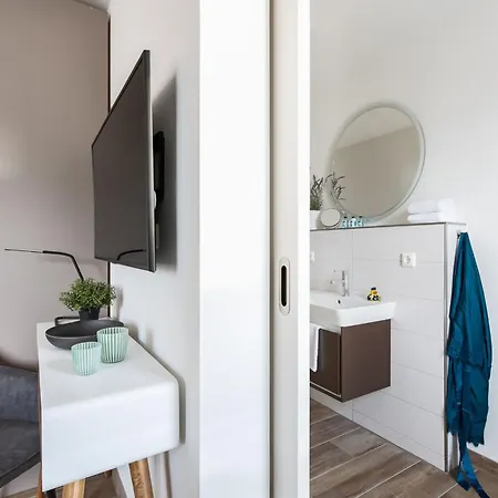 Hotel Shell 65 - On-suite Ohne Kueche In